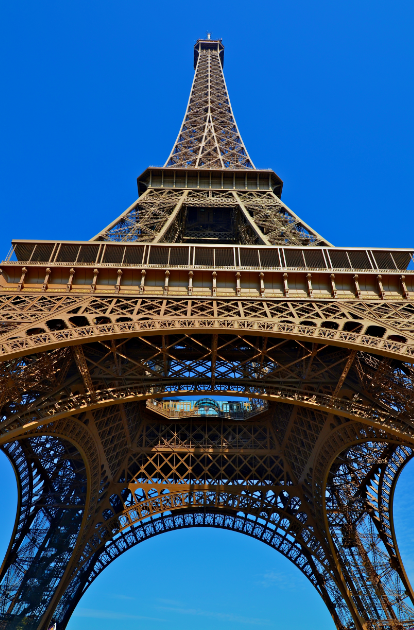 Eiffel_Tower_Paris