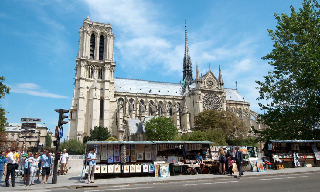 Notre_Dame_de_Paris_Cathedral_Paris